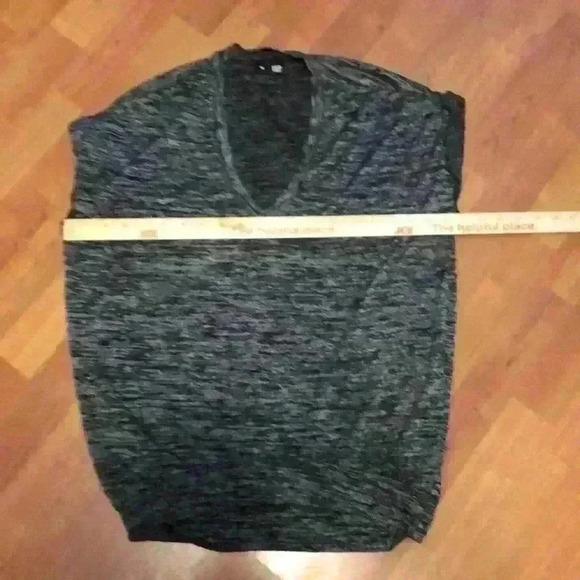 Wilfred Gray Sweater - Picture 5 of 5